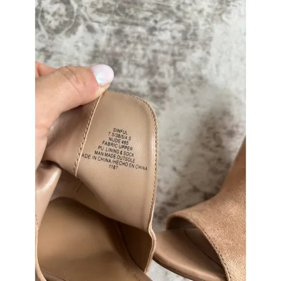 Sold ❌🛍️Steve Madden Suede Mule Heel | 7.5 - Picture 2 of 4